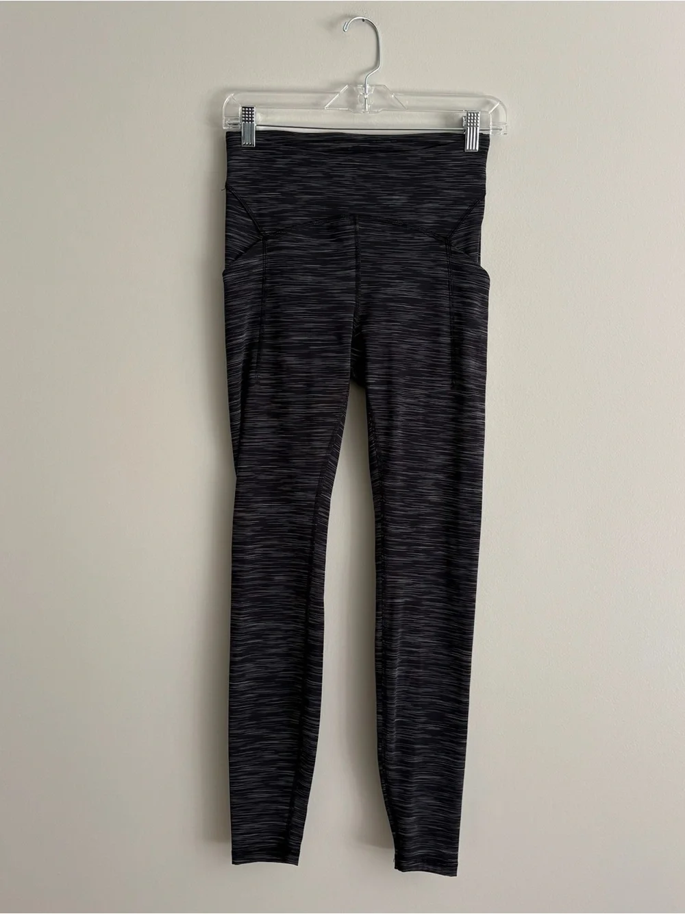 lululemon athletica Black Heathered High-Rise Leggings Size 6